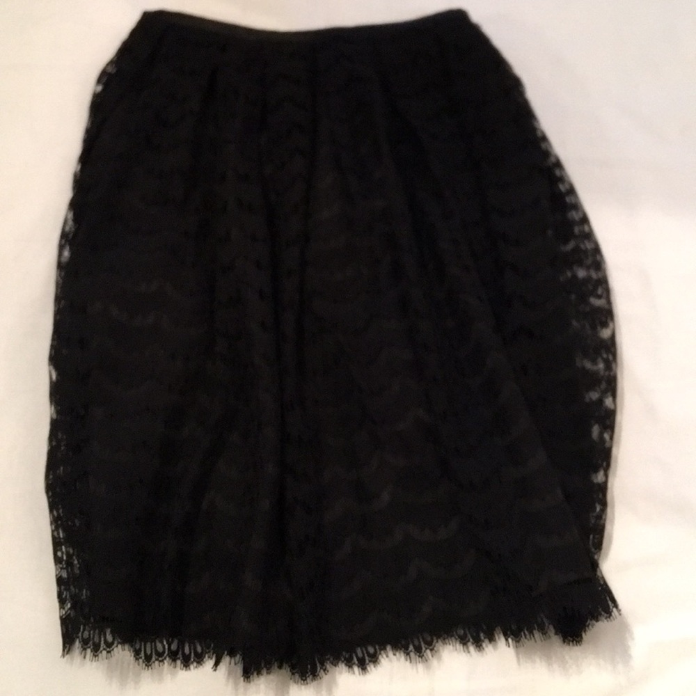 Trina Turk LA Black Lace Skirt Size 0 Like New